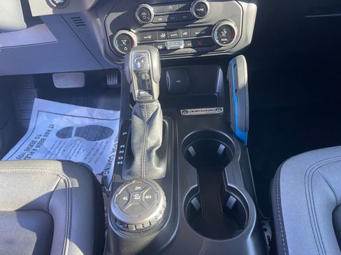 Used 2023 Ford Bronco Black Diamond image 18