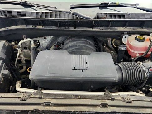 Used 2021 Chevrolet Silverado 1500 High Country w/ Technology Package image 27