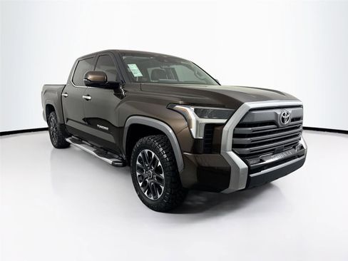 Used 2023 Toyota Tundra Limited w/ Power Package AWD/4WD image 10