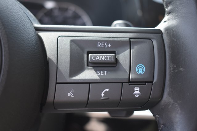 Used 2024 Nissan Pathfinder SV AWD/4WD image 22