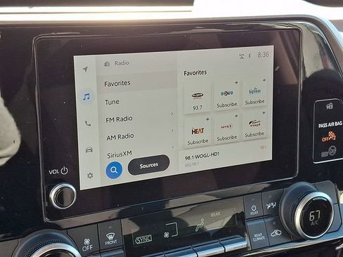 Used 2023 Toyota Highlander LE image 17