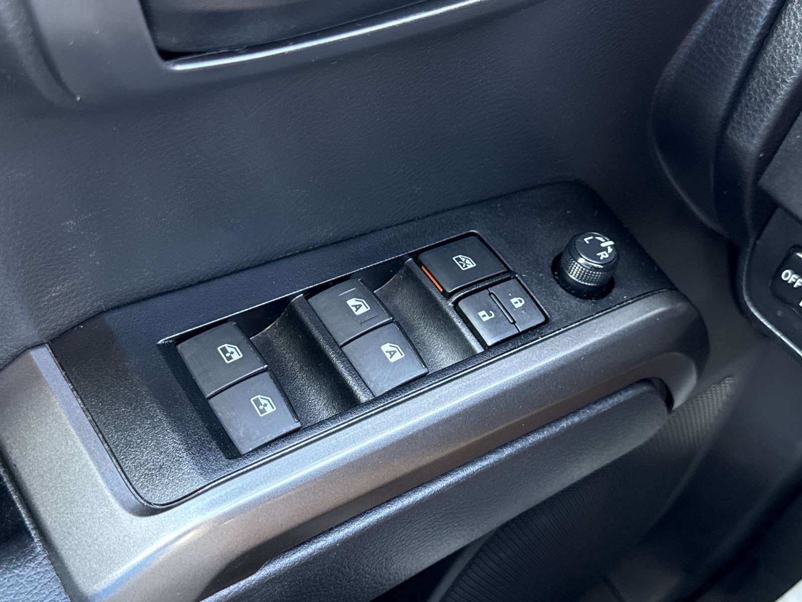 Used 2023 Toyota Tacoma SR5 w/ Technology Package RWD image 16