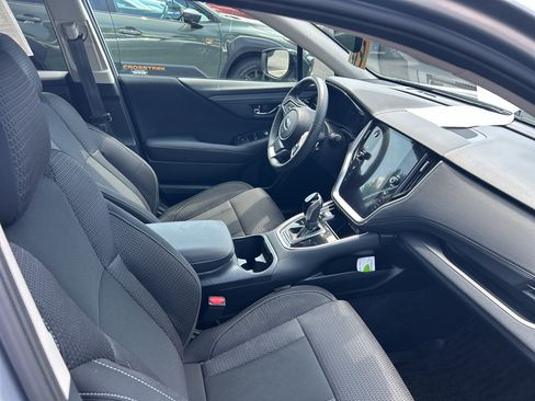 Used 2024 Subaru Outback Premium AWD/4WD image 7