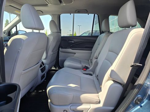 Used 2019 Honda Pilot Touring image 14