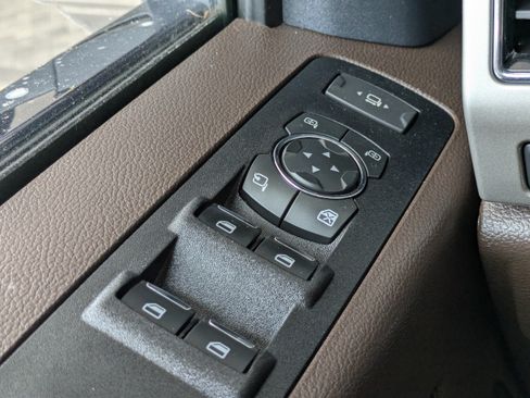 Used 2022 Ford F350 King Ranch w/ Tremor Off-Road Package AWD/4WD image 27