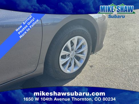 Used 2015 Toyota Camry LE image 26