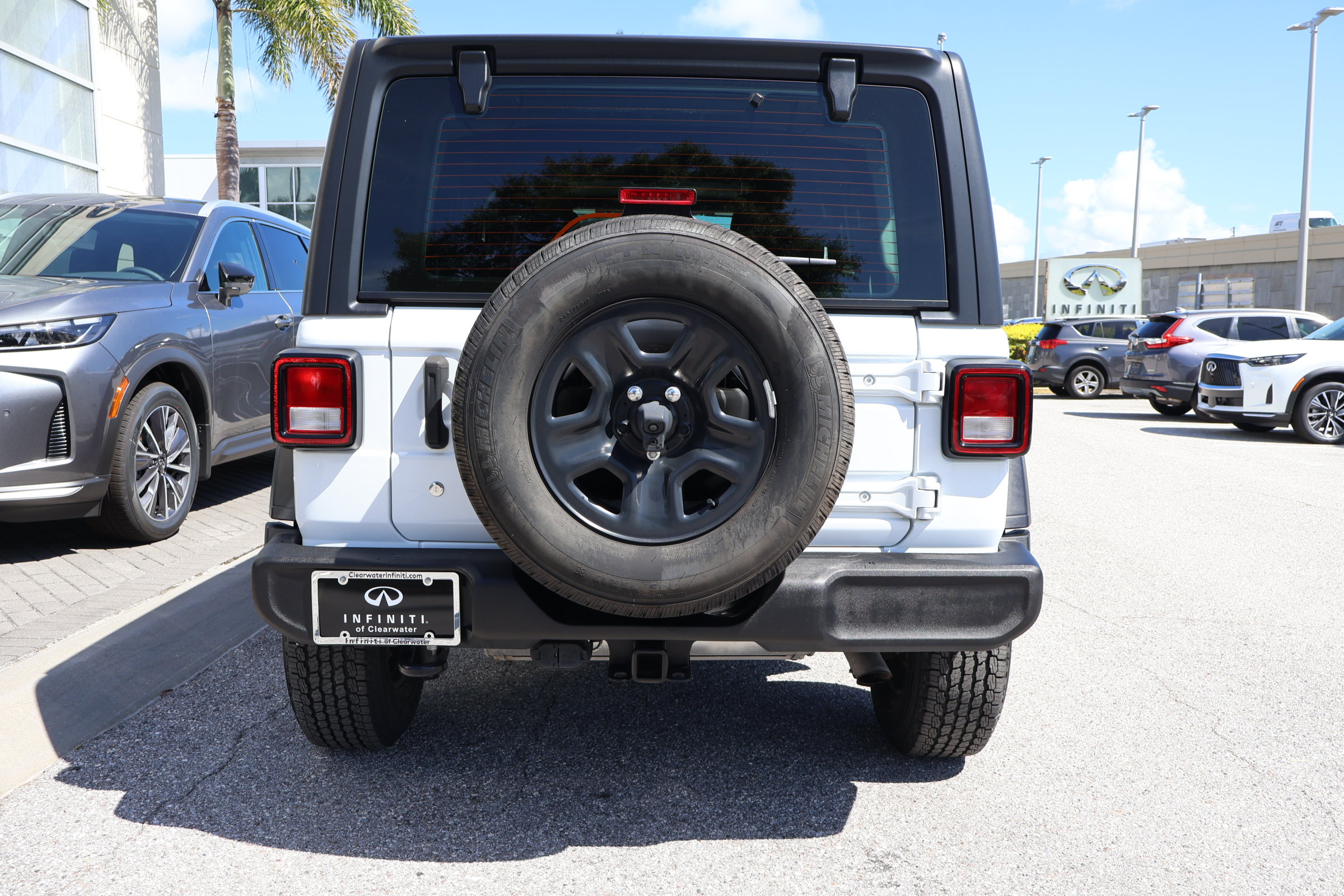 Used 2022 Jeep Wrangler Unlimited Sport AWD/4WD image 6