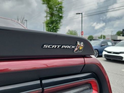 Used 2022 Dodge Challenger R/T Scat Pack w/ Driver Convenience Group RWD image 32