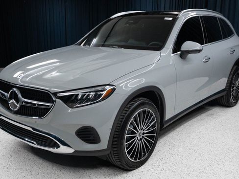 New 2027 Mercedes-Benz GLC 300 image 1