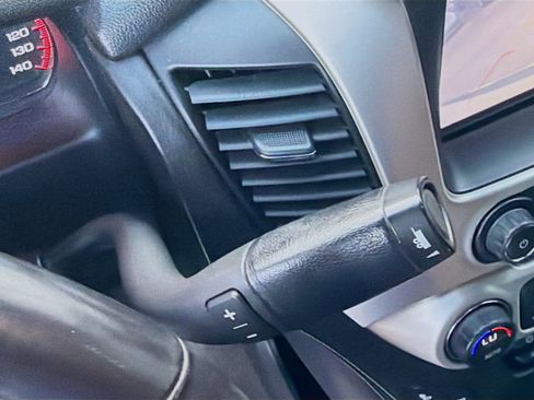 Used 2015 GMC Yukon Denali w/ Touring Package image 16