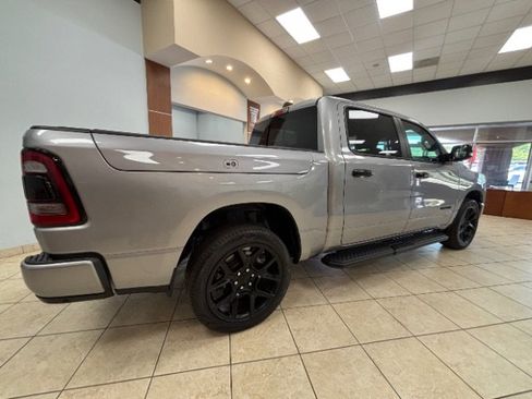 Used 2024 RAM 1500 Laramie AWD/4WD image 4