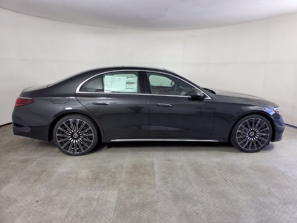 New 2027 Mercedes-Benz E 450 4MATIC Sedan image 3