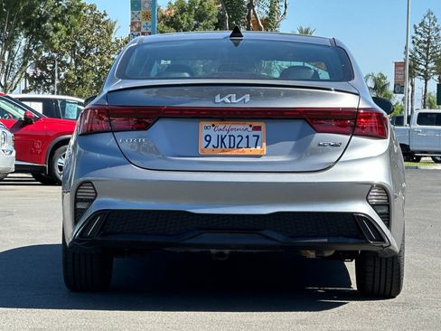 Used 2023 Kia Forte GT-Line w/ GT-Line Premium Package FWD image 4