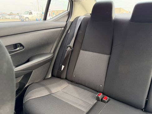 Used 2025 Nissan Sentra SV image 37