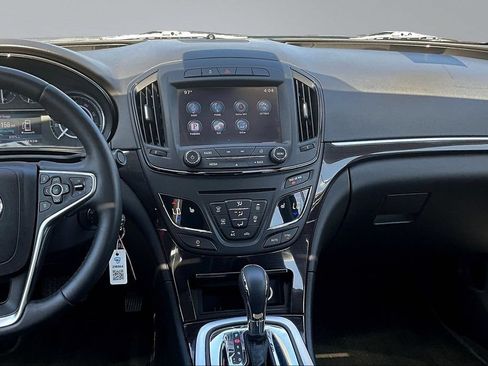 Used 2015 Buick Regal FWD image 10