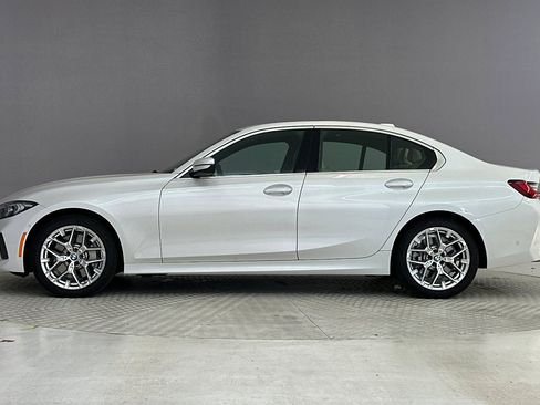 Certified 2026 BMW 330i Sedan RWD image 2