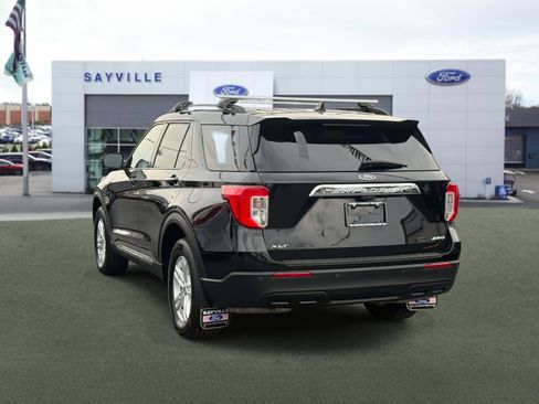 Used 2022 Ford Explorer XLT image 5