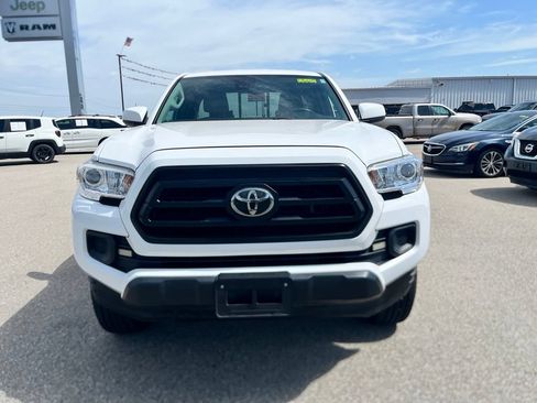 Used 2021 Toyota Tacoma SR w/ SR Convenience Package AWD/4WD image 2