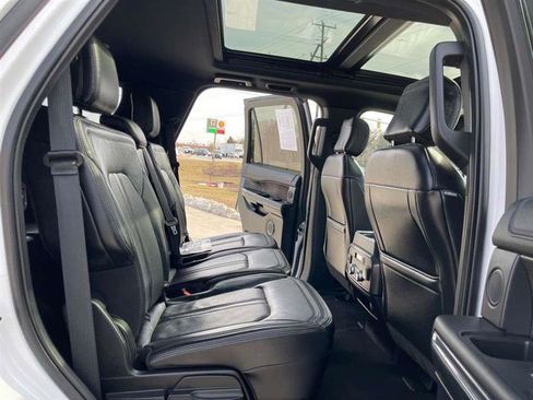 Used 2019 Ford Expedition Limited w/ Equipment Group 301A image 11