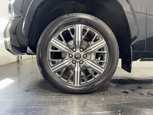 Used 2023 Toyota Tundra Capstone AWD/4WD image 6
