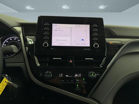 Used 2024 Toyota Camry SE w/ Blackout Package (TMS) FWD image 18