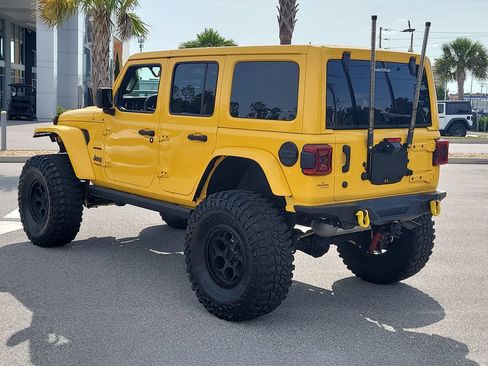 Certified 2019 Jeep Wrangler Unlimited Sahara AWD/4WD image 4