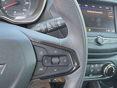 Used 2021 Chevrolet TrailBlazer LS FWD image 22