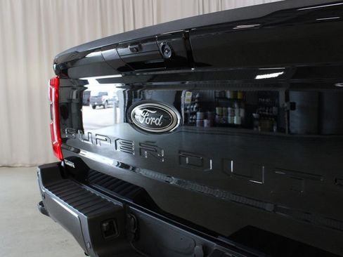 New 2026 Ford F250 Lariat w/ Black Appearance Package AWD/4WD image 32