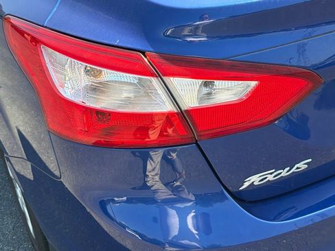 Used 2012 Ford Focus SE FWD image 20