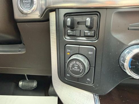 Used 2023 Ford F150 King Ranch w/ Equipment Group 601A High image 28