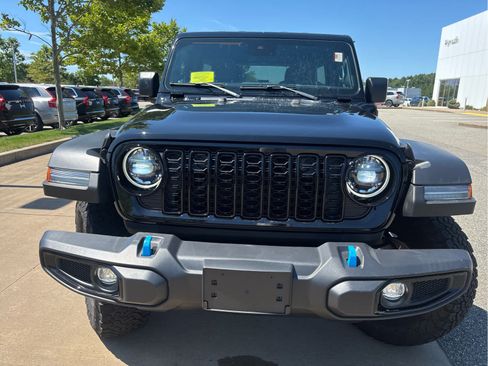 Used 2024 Jeep Wrangler Unlimited AWD/4WD image 4