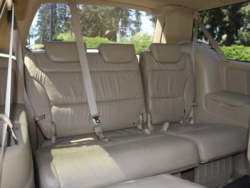 Used 2010 Honda Odyssey EX-L image 17