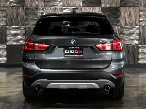 Used 2017 BMW X1 sDrive28i image 11