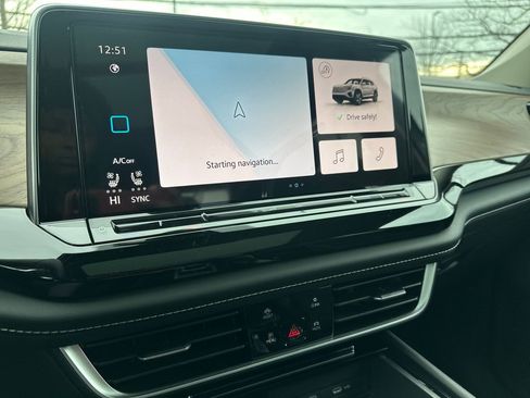 New 2026 Volkswagen Atlas SE image 9