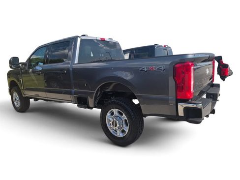 Used 2019 Ford F150 XL w/ Equipment Group 101A Mid RWD image 3