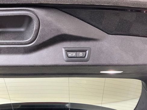 Certified 2023 BMW X5 xDrive40i w/ Luxury Seating Package AWD/4WD image 29