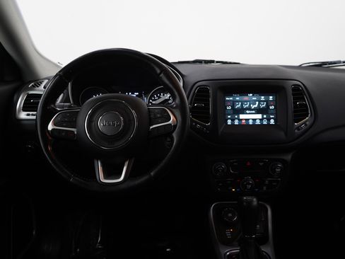 Used 2020 Jeep Compass Latitude w/ Cold Weather Group image 12