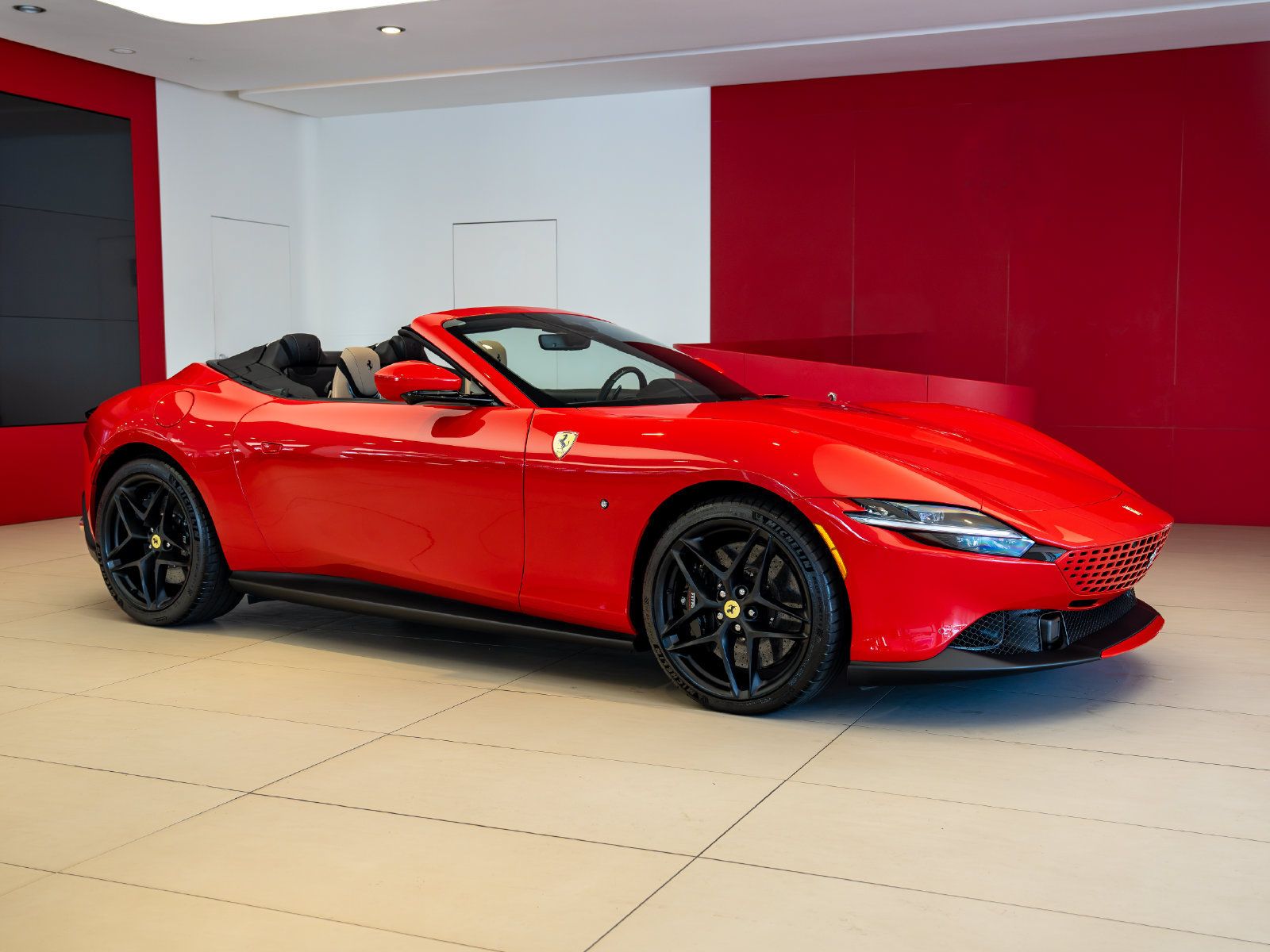 Certified 2026 Ferrari Roma Spider RWD image 1
