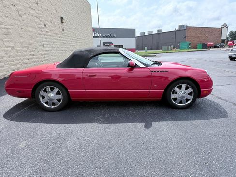 Used 2003 Ford Thunderbird RWD image 6