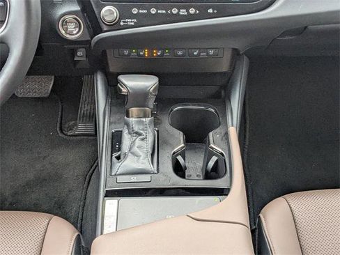 Certified 2023 Lexus ES 350 w/ Premium Package image 18