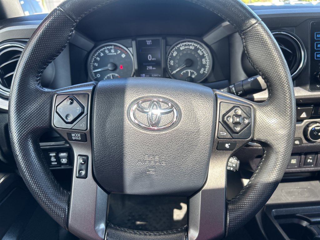 Certified 2017 Toyota Tacoma TRD Off-Road w/ Premium & Technology Package AWD/4WD image 17