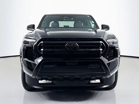 Used 2025 Toyota Tacoma SR5 image 2