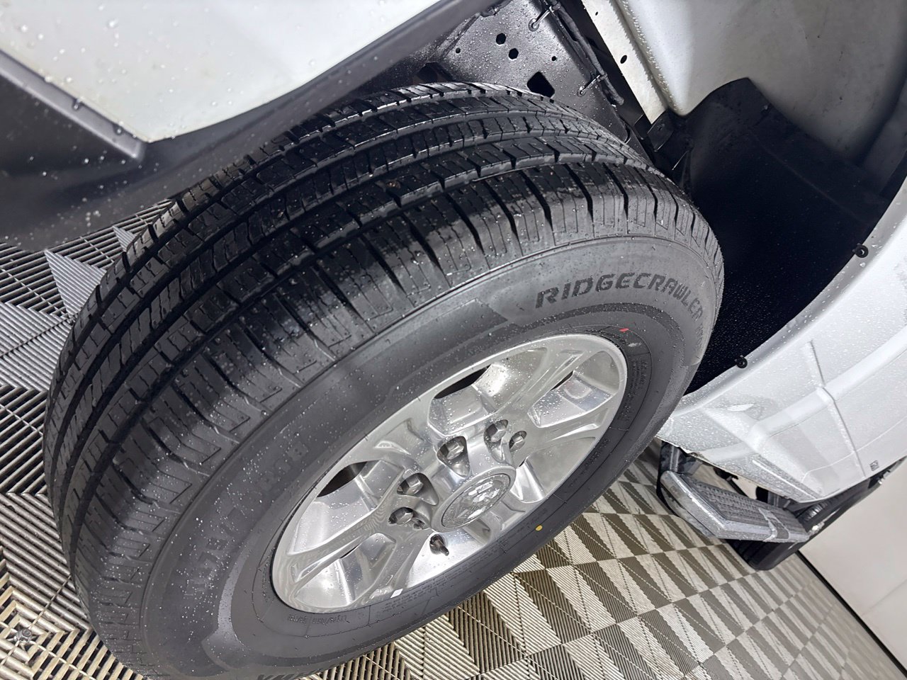 Used 2023 RAM 2500 Big Horn w/ Level 1 Equipment Group AWD/4WD image 30