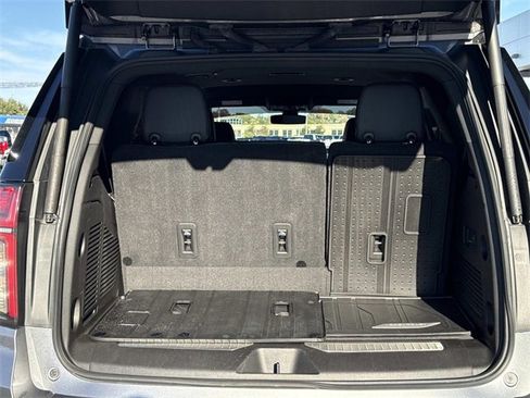 Used 2021 Chevrolet Tahoe RST w/ Luxury Package image 13