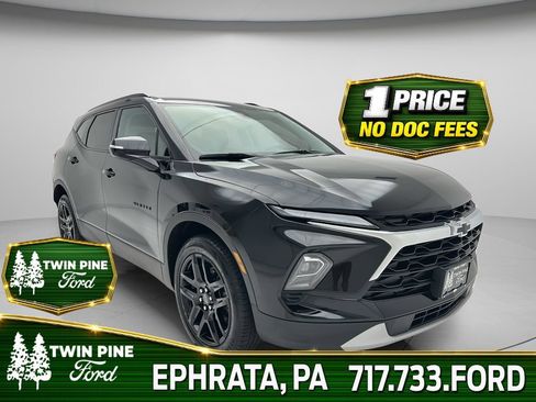 Used 2024 Chevrolet Blazer LT AWD/4WD image 1