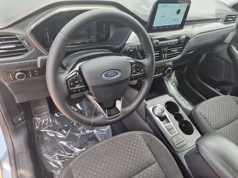 Used 2023 Ford Escape Active AWD/4WD image 12