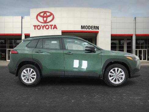New 2026 Toyota Corolla Cross LE FWD image 3