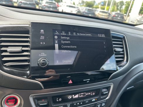 Used 2021 Honda Pilot Black Edition image 14