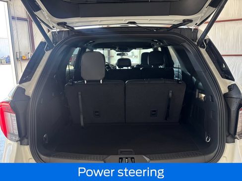 New 2026 Ford Explorer ST-Line RWD image 17