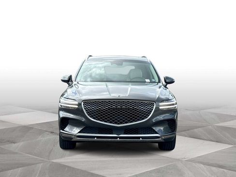 Used 2024 Genesis GV70 2.5T w/ Select Package AWD/4WD image 3